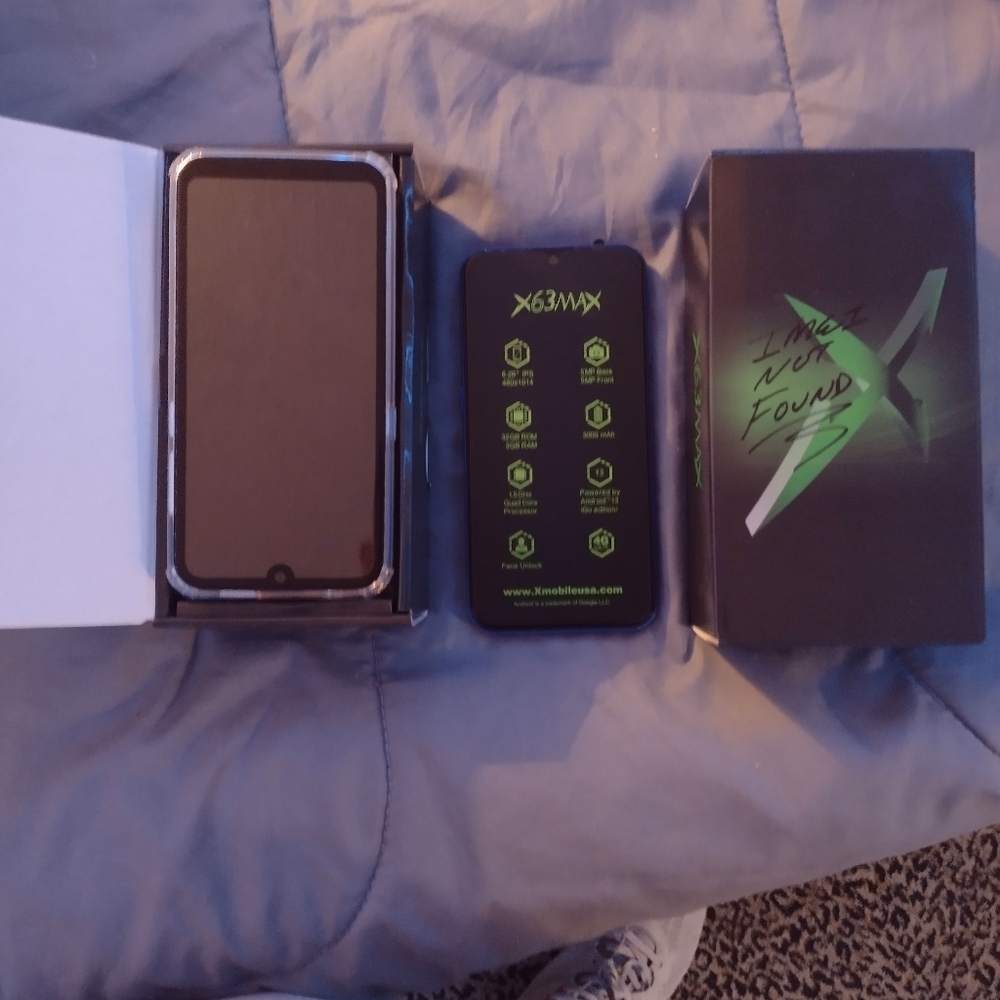 EnTouch Wireless has free Smart phones and service plans